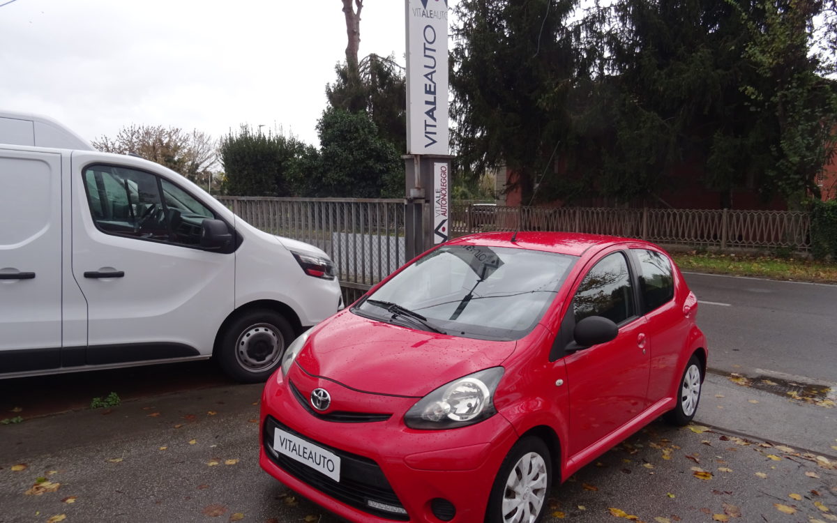 Toyota Aygo 1.0 12V VVT-i 5p Active Connect