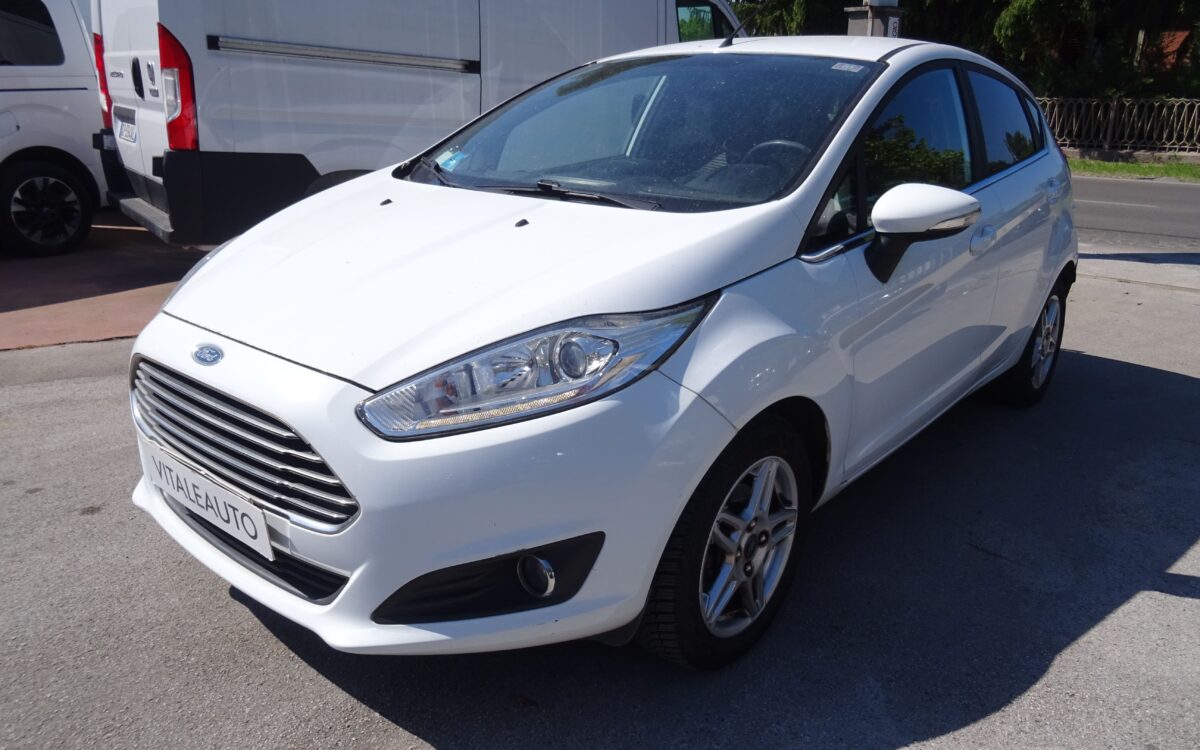 Ford Fiesta 1.4 5p. Bz.- GPL Titanium