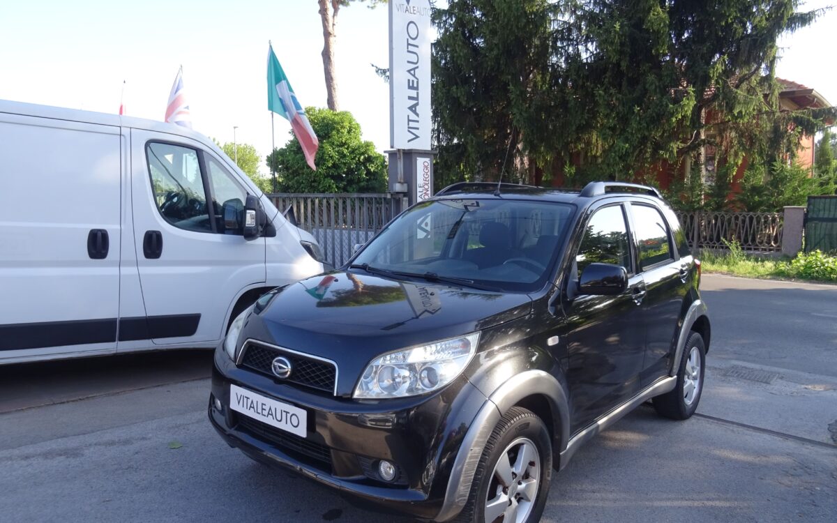 Daihatsu Terios 1.5 SX ((4×4)) con GPL LANDI RENZO