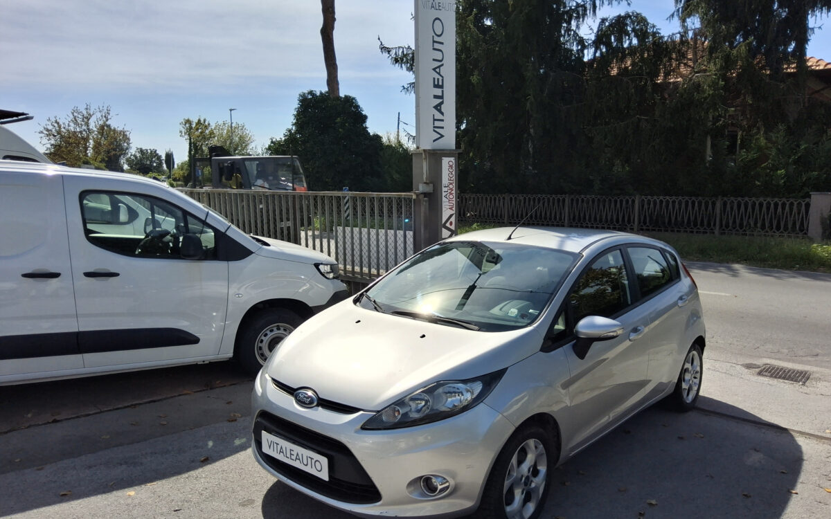 Ford Fiesta 1.2 5 porte Titanium