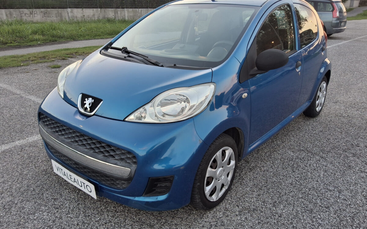 Peugeot 107 5 porte 1.0 benzina